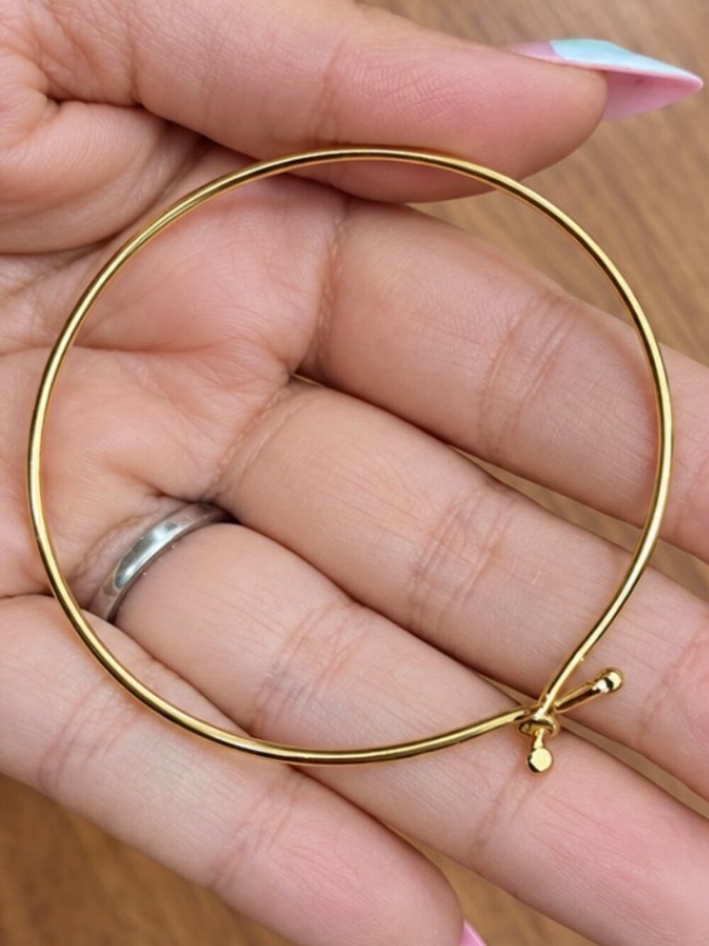 Minimalist Gold-Tone Wire Bangle Bracelet with Hook Clasp